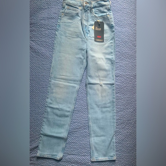 Levi’s High Rise Straight Light Wash - Picture 5 of 7